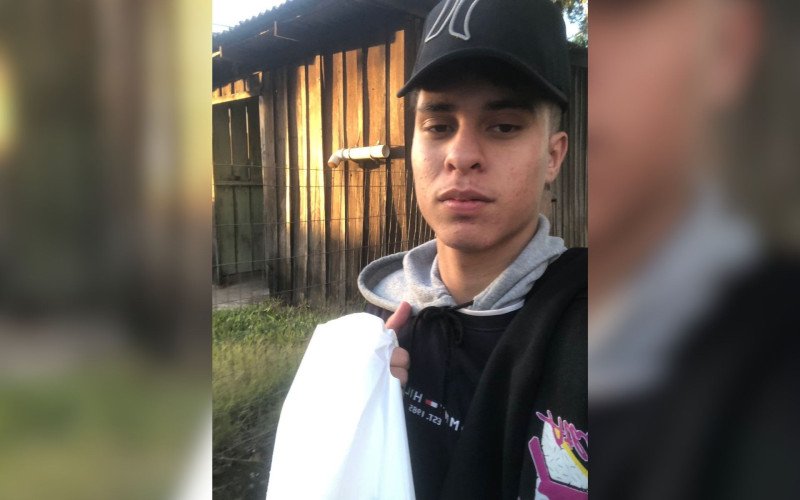 Pedro Ferraz Vieira Zahn dos Santos desapareceu na manhã desta segunda-feira (8) quando foi entregar currículos em São Leopoldo