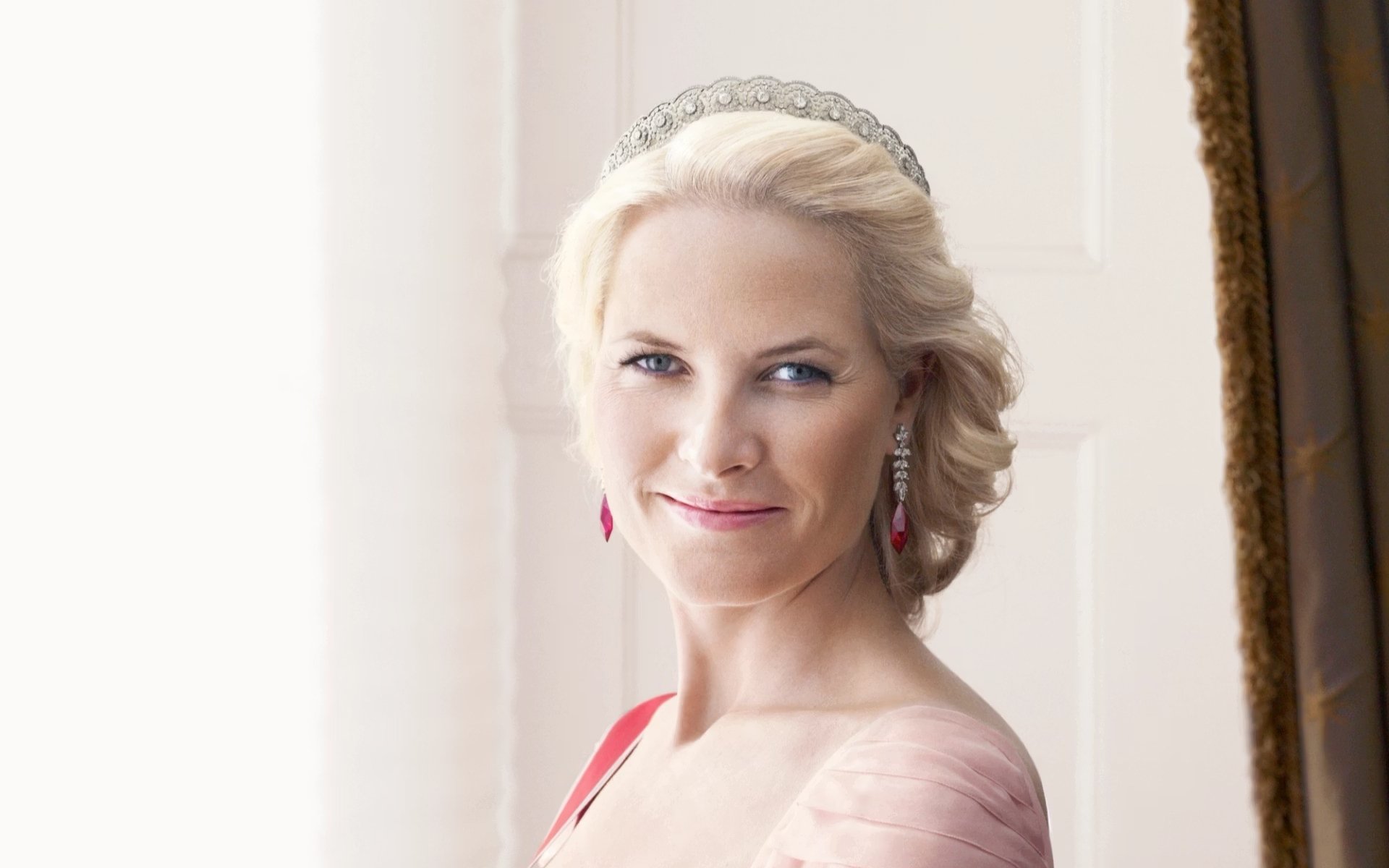 Princesa-herdeira da Noruega entra na fila de espera por transplante de pulm&atilde;o