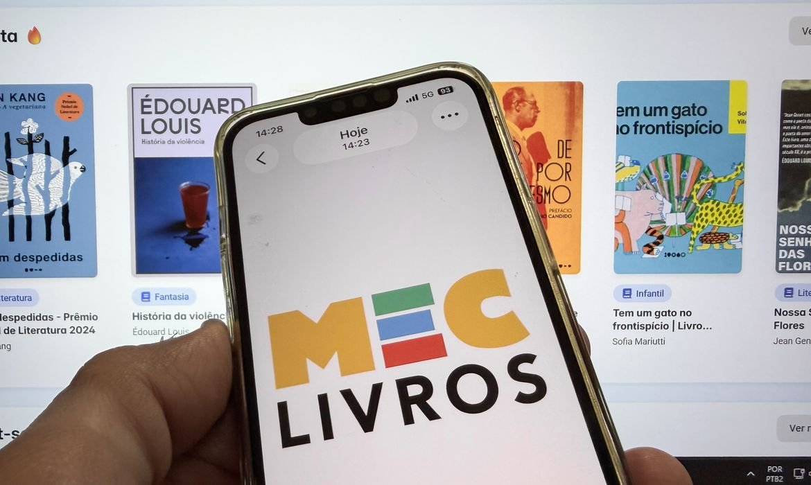 Plataforma gr&aacute;tis do MEC empresta 3,4 mil livros por dia; descubra os 5 mais lidos