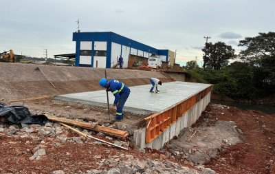 Obras de reforço no dique dos bairros Vicentina e São Miguel estão 95% concluídas