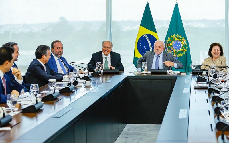 Governo prevê aumento de etanol na gasolina de 30% para até 32% | abc+
