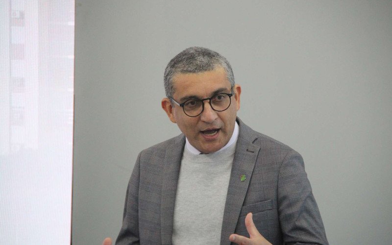 Diretor do IFSul Novo Hamburgo, Rodrigo Dias | abc+