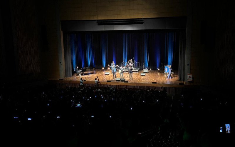 ONG Juntos pela Vida promove 9ª edição do espetáculo beneficente "Cante pela vida: uma celebração à Superação", no Teatro Feevale