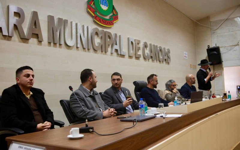 Câmara de Canoas reúne representantes de municípios gaúchos para debater atuação da Corsan