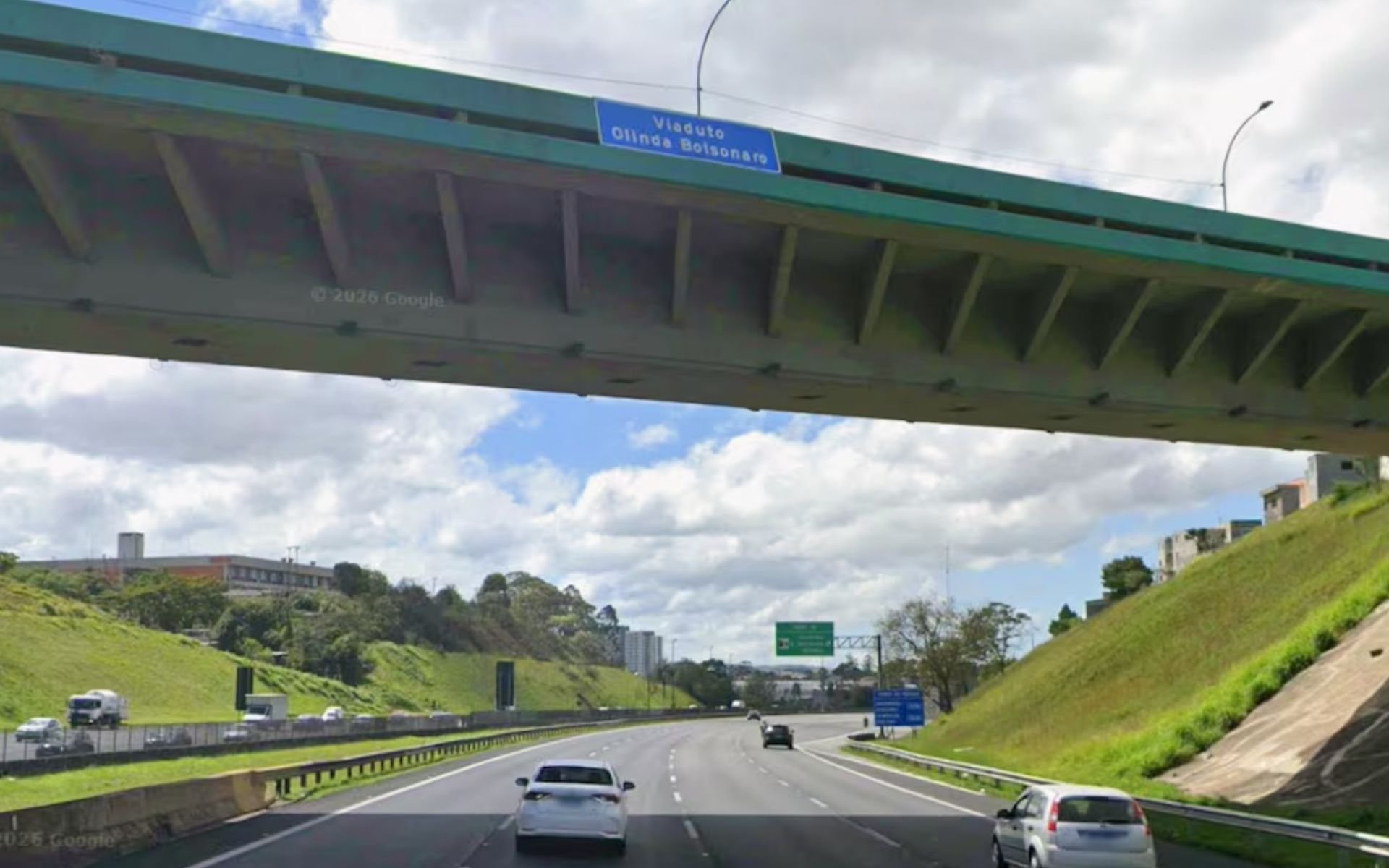 M&atilde;e do ex-presidente Jair Bolsonaro vira nome de viaduto em SP
