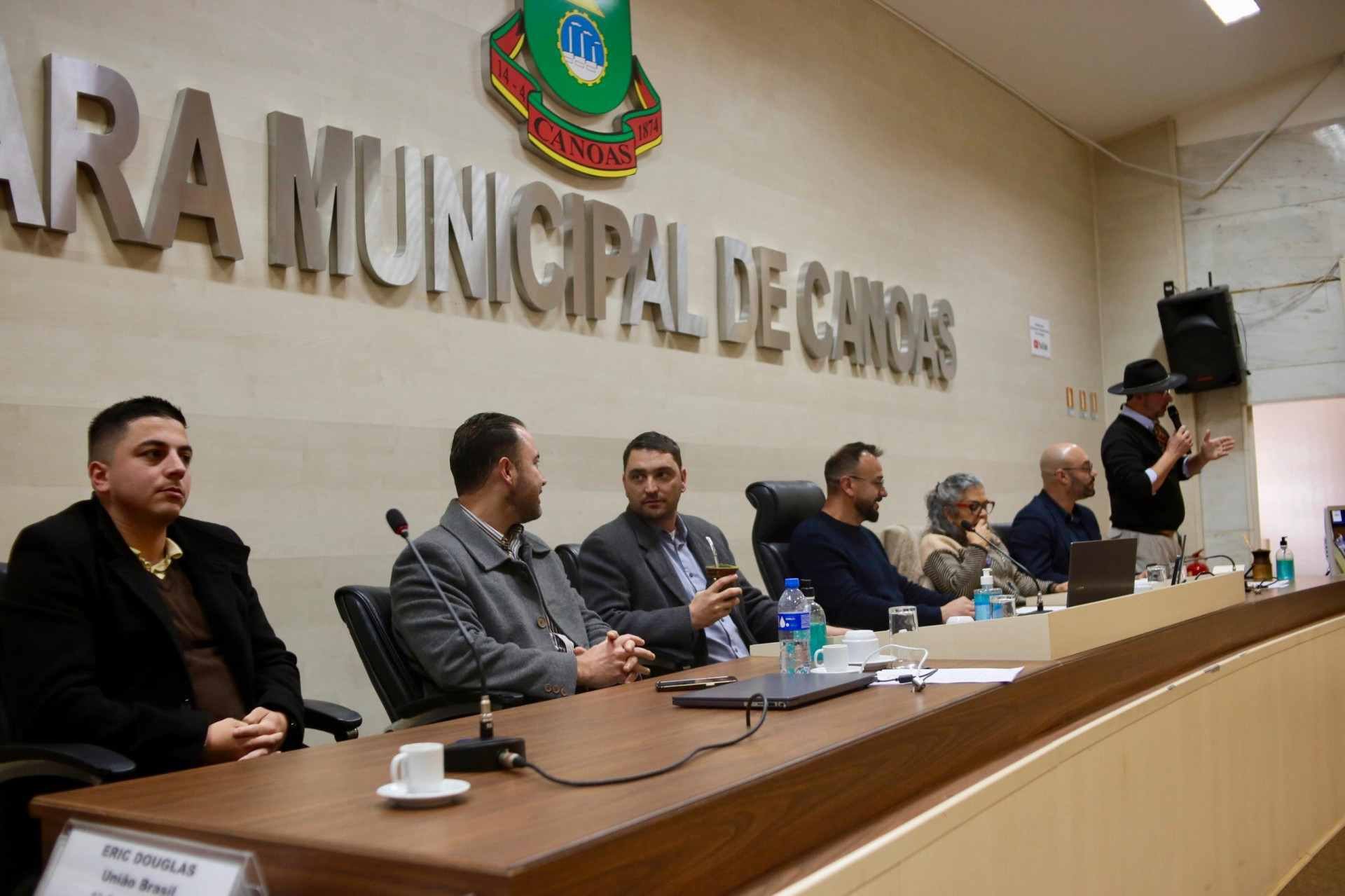 C&acirc;mara de Canoas re&uacute;ne representantes de munic&iacute;pios ga&uacute;chos para debater atua&ccedil;&atilde;o da Corsan