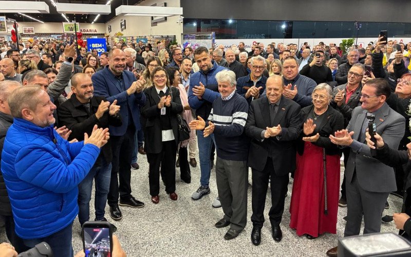 Supermercado Andreazza foi inaugurado na manhã desta quinta-feira (11) em São Leopoldo