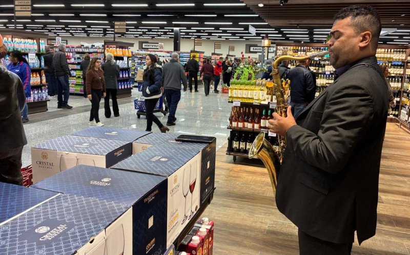Supermercado Andreazza foi inaugurado na manhã desta quinta-feira (11) em São Leopoldo