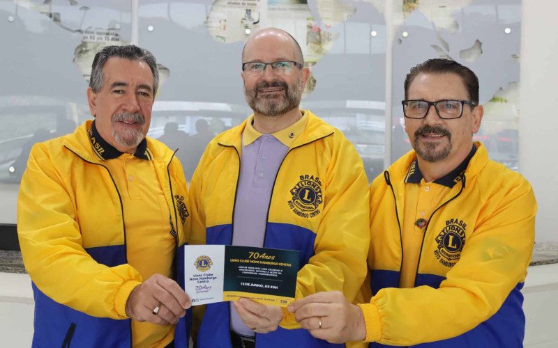 José, João e Cleonir convidam o público para o jantar dançante de 70 anos do Lions Clube Centro de Novo Hamburgo | abc+
