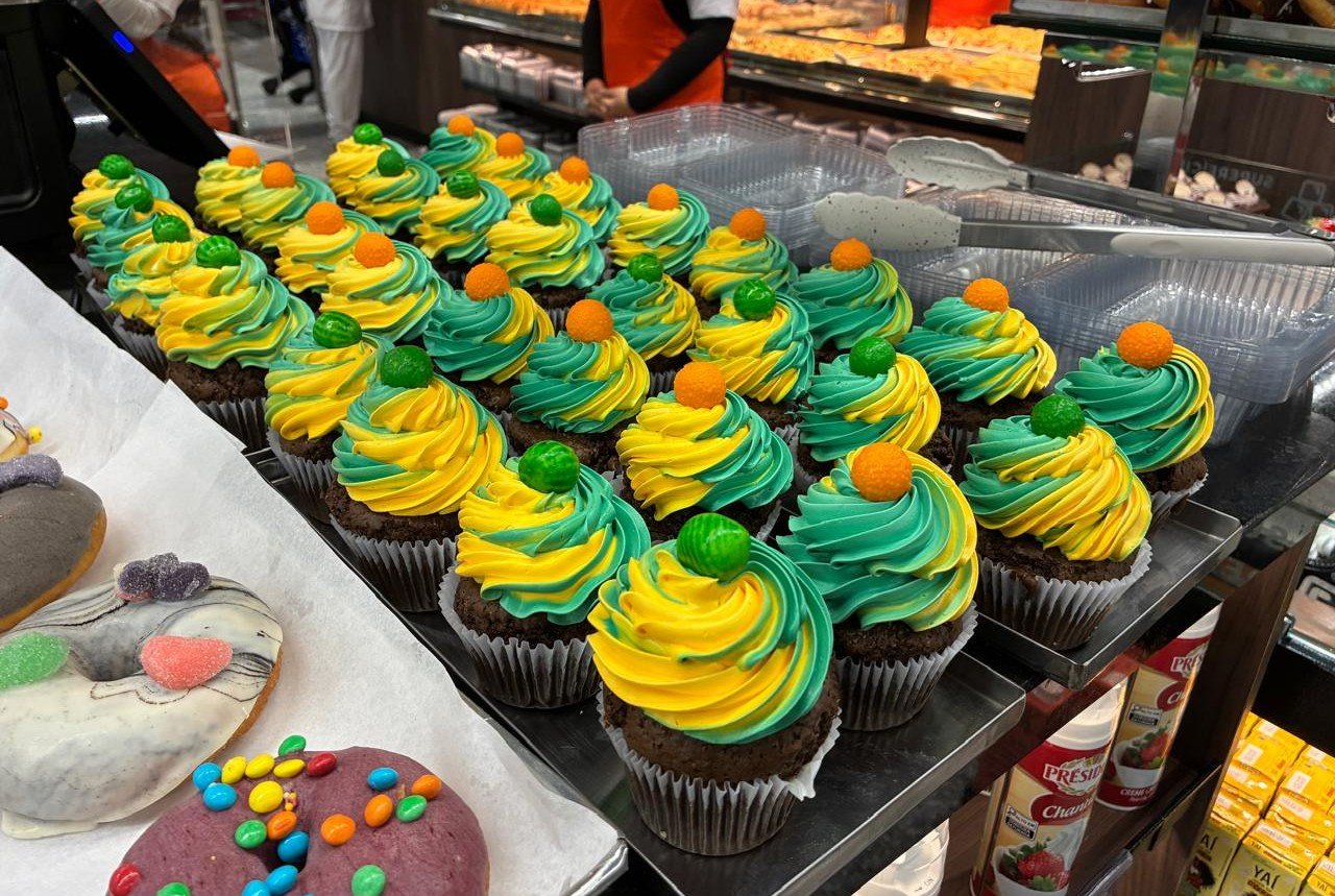 Guloseimas para a Copa - cupcakes decorados são boas opções