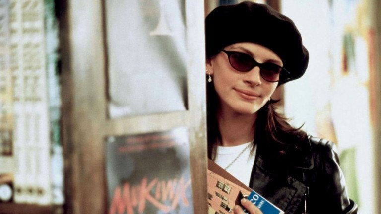 Julia Roberts, então no auge da popularidade, é a estrela de "Um Lugar Chamado Notting Hill" | abc+
