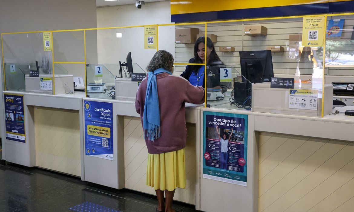 Os bancos v&atilde;o fechar em dias de jogos do Brasil? Veja o que diz a Febraban