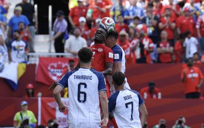 Canadá busca empate diante da Bósnia e conquista primeiro ponto da história em Copas