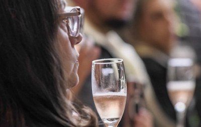 Experiências gastronômicas e eventos com opções de compras e lazer fazem parte da programação para aproveitar o Dia dos Namorados na Serra