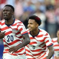 Estreia dos Estados Unidos na Copa tem primeiro gol contra e primeiro artilheiro