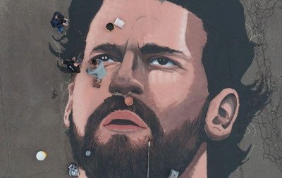 Goleiro Alisson recebe nova homenagem em rua de Novo Hamburgo; veja o local