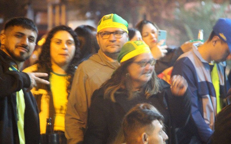 Torcida e tensão na Santo Afonso - Brasil x Marrocos 