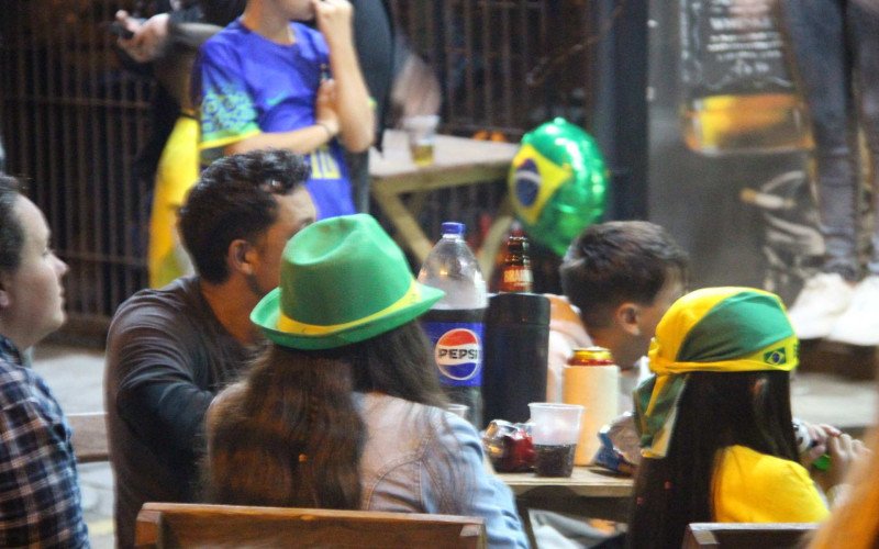 Torcida e tensão na Santo Afonso - Brasil x Marrocos 