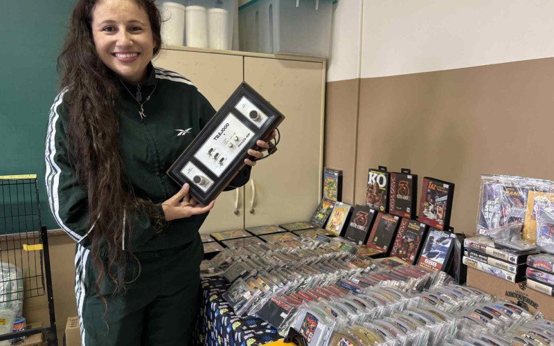 Colecionadora Raquel Woida no Retro Game Zone | abc+