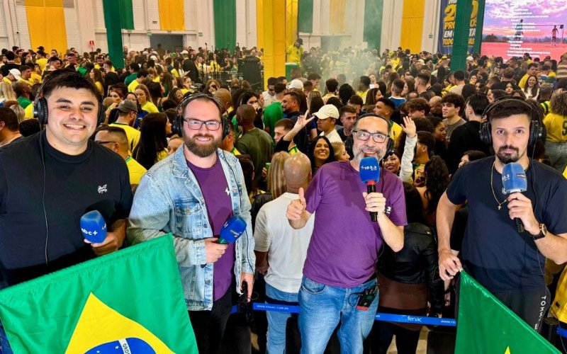 Evento em parceria com o Grupo Sinos lota a Fenac e movimenta a torcida na estreia do Brasil na Copa do Mundo  | abc+