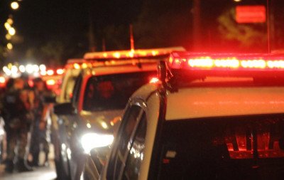 Mistério: Marcas de sangue são encontradas em um Gol incendiado em Canoas