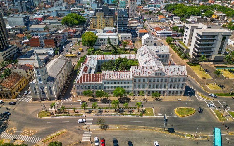 Para facilitar acesso ao REFIS 2026, Prefeitura envia 17 mil SMS 