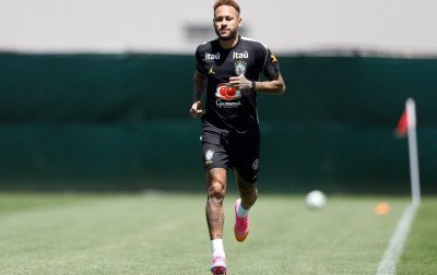 Neymar treina no campo com o elenco pela primeira vez nos EUA; saiba a situação do camisa 10