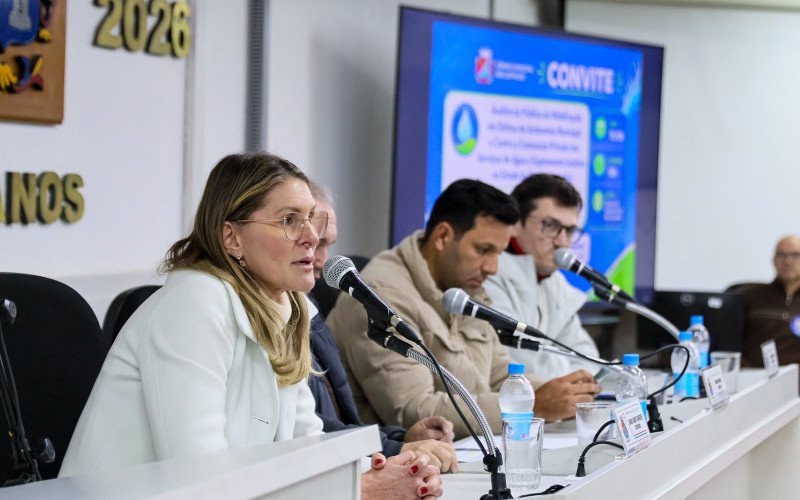 Presidente do Semae, Cladis Magnani participou do encontro que debateu a privatização da autarqua leopoldense