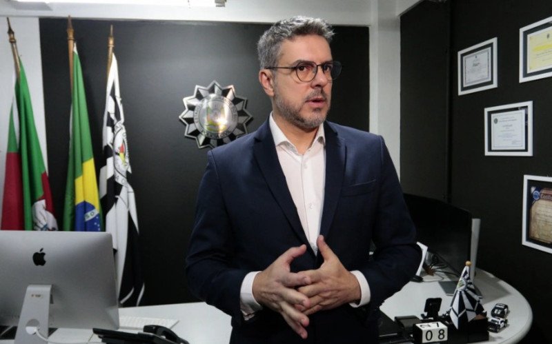 O delegado Cristiano Reschke confirmou a apuração conduzida em Canoas | abc+