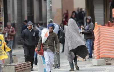 Alertas do Inmet: Frio persiste com risco de geada e retorno da chuva ao RS