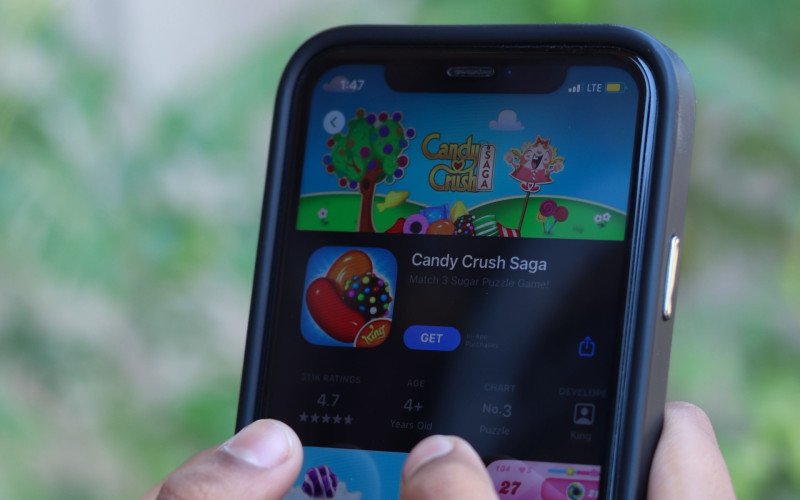 Brasileira de 21 anos leva R$ 2,5 milhões ao vencer mundial de Candy Crush | abc+