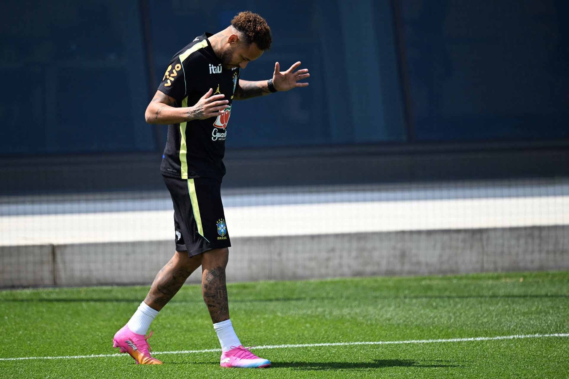 Mais uma vez: Neymar n&atilde;o se recupera e desfalca o Brasil contra o Haiti na Copa do Mundo