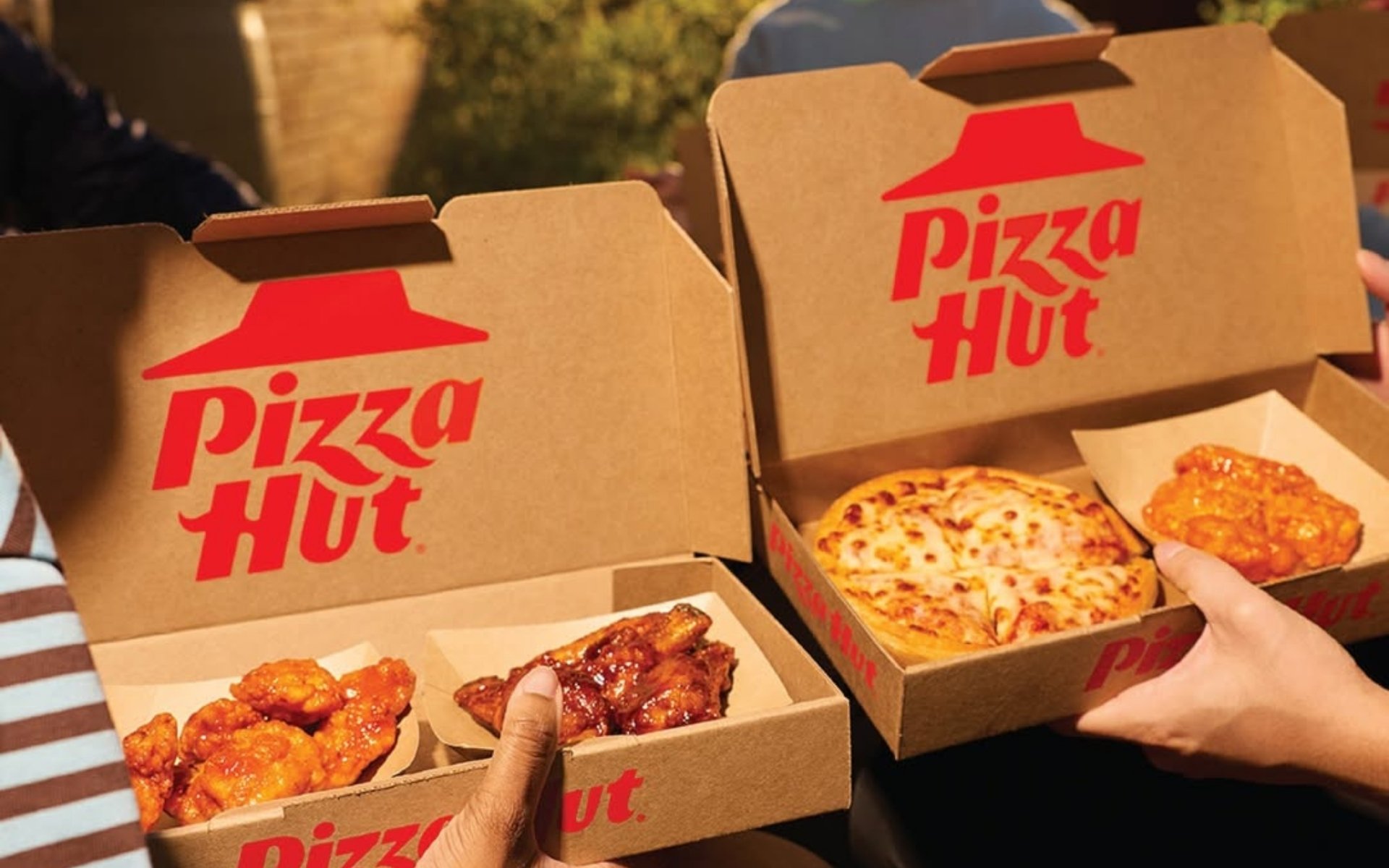 Pizza Hut &eacute; vendida por 2,7 bilh&otilde;es de d&oacute;lares e dinheiro ser&aacute; para fortalecer IA; entenda