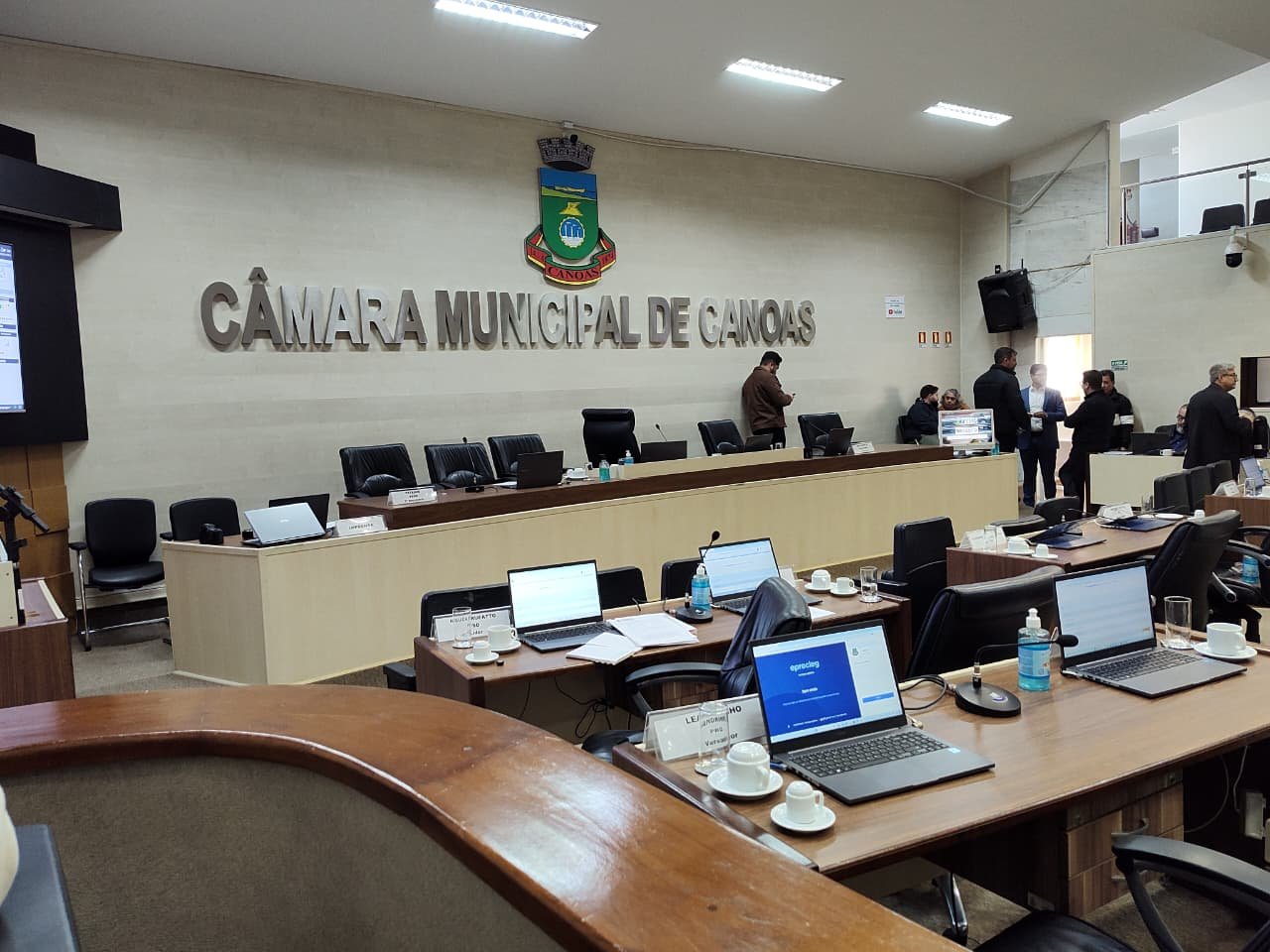 Vereadores articulam comiss&atilde;o especial para acompanhar caso de servidor fantasma em Canoas