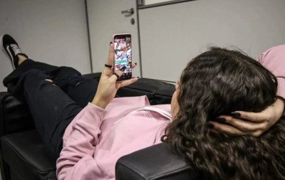 Geração "Nem-Nem": Brasil tem 8,1 milhões de jovens fora da escola e do mercado, diz IBGE