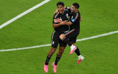 Copa do Mundo tem primeira seleção classificada para a segunda fase