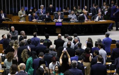 Deputado autor de requerimento por CPI do Master cobra inquérito parlamentar 'doa a quem doer'