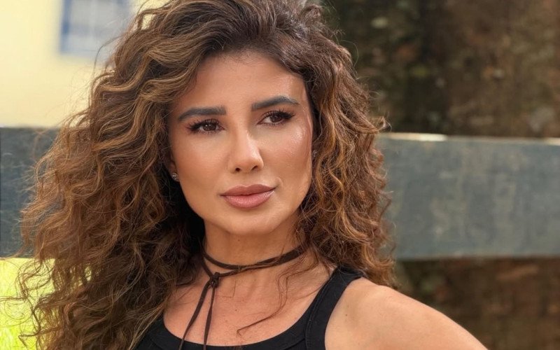 Paula Fernandes é uma cantora, compositora, atriz e musicista brasileira | abc+
