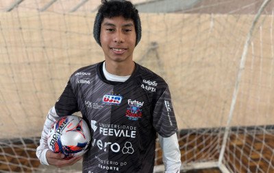 Venezuelano conta como o Projeto Futsal Social abriu caminhos com bolsa de estudos na Feevale