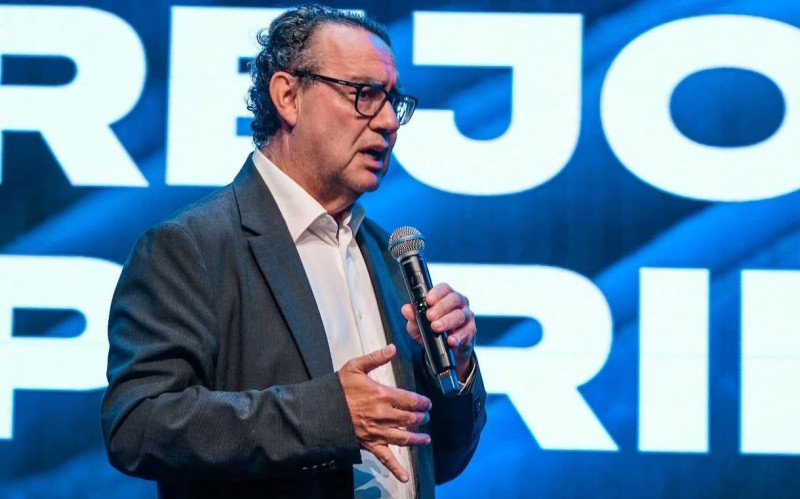 Augusto Cury vendeu 42 milhões de livros em mais de 70 países