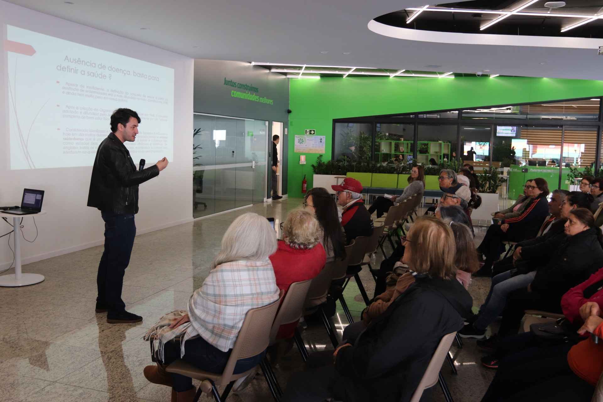Programa Drops Sa&uacute;de realiza palestra gratuita sobre sa&uacute;de bucal em Canela