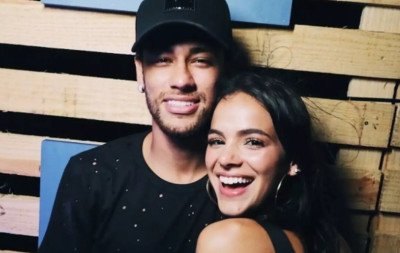 "Muito difícil": Bruna Marquezine relembra namoro com Neymar e fala sobre fase "vulnerável"