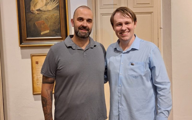 Cristian Lauck escreve uma nova obra sobre a Guerra Mucker ao lado de Felipe Kuhn Braun