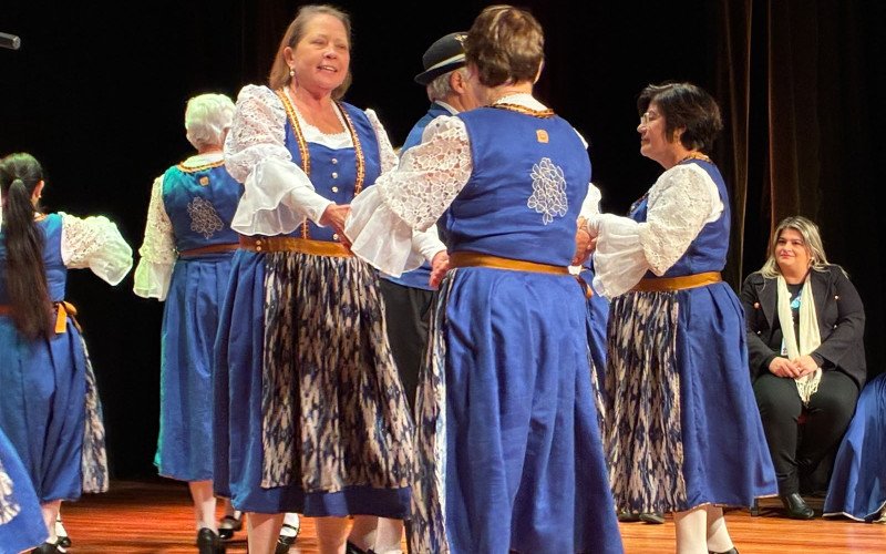 Grupo de Dança Folclore Germânico da Sociedade Ginástica de São Leopoldo no lançamento da São Leopoldo Fest 2026