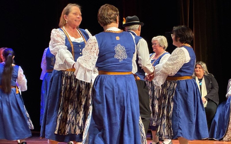 Grupo de Dança Folclore Germânico da Sociedade Ginástica de São Leopoldo no lançamento da São Leopoldo Fest 2026