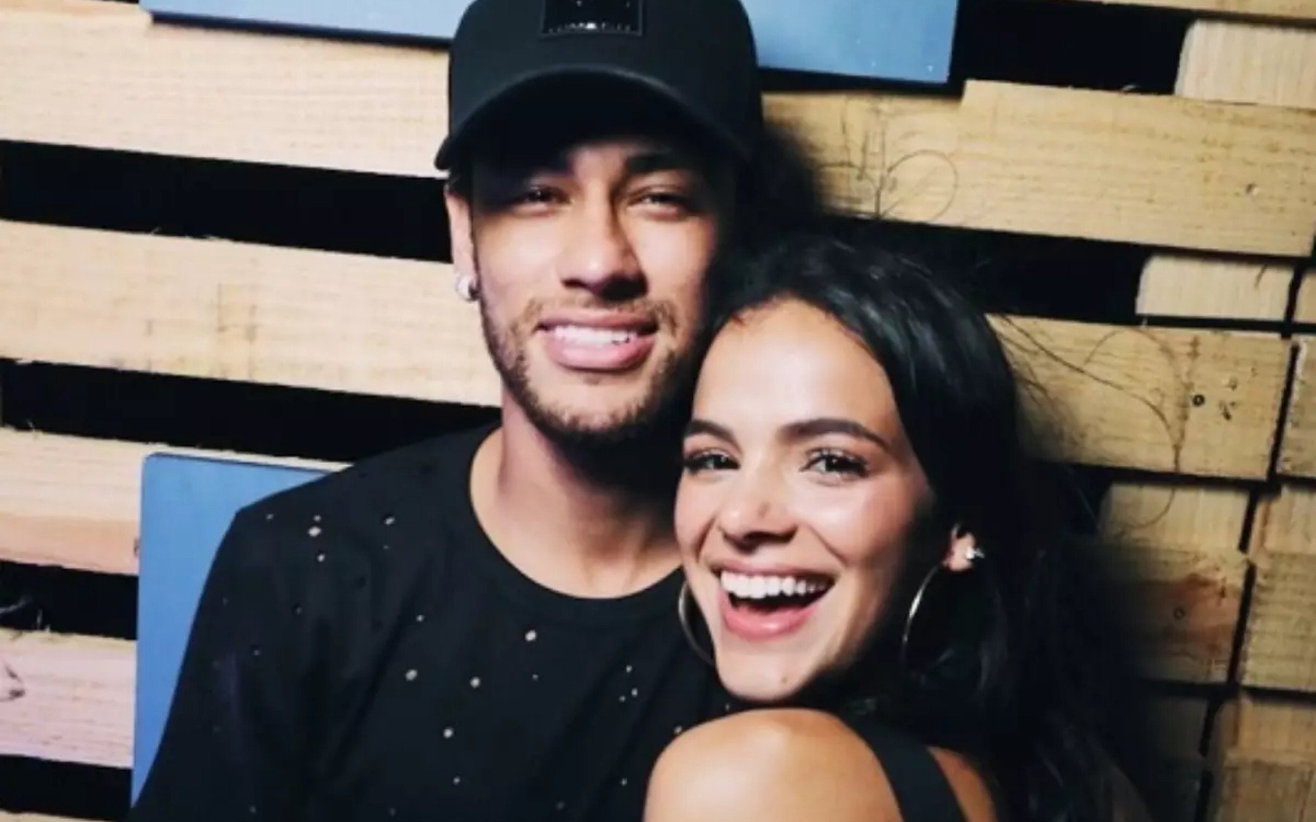 &ldquo;Muito dif&iacute;cil&rdquo;: Bruna Marquezine relembra namoro com Neymar e fala sobre fase &ldquo;vulner&aacute;vel&rdquo;