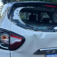 Motociclista não habilitado colide na traseira de carro em Novo Hamburgo