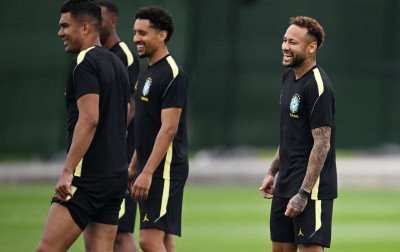 Em clima leve, Brasil inicia preparação para enfrentar o Japão na segunda fase da Copa