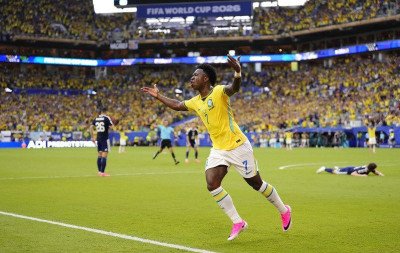 Vini Jr. baila em cima da Escócia e Brasil passa em primeiro no Grupo C da Copa