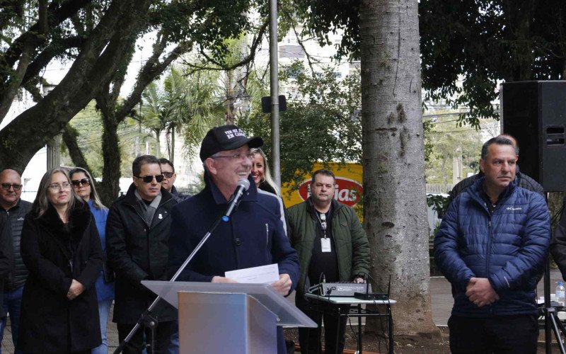 O prefeito Airton Souza ressaltou a importância na proteção dos policiais que atuam em Canoas  | abc+